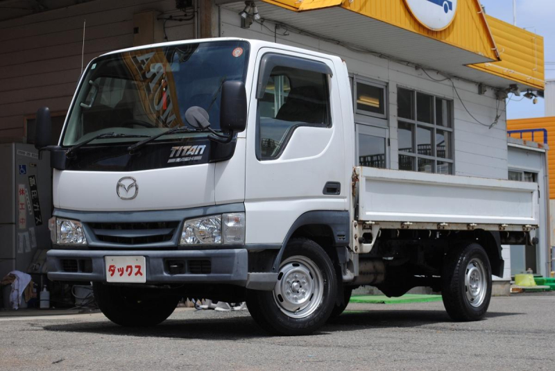 H16　タイタンダッシュ　平ボディ　積載1.5t|中古トラックの販売・買取・査定のアイナビ