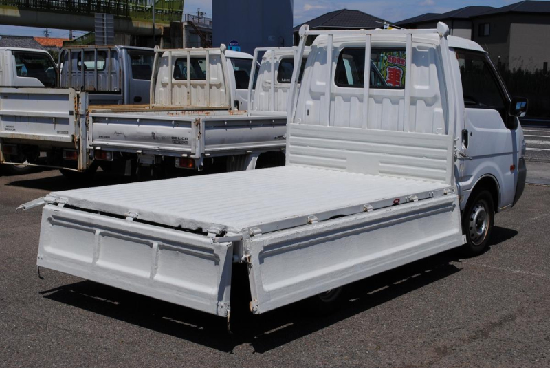 H25　ボンゴトラック　積載850kg　Wタイヤ|中古トラックの販売・買取・査定のアイナビ