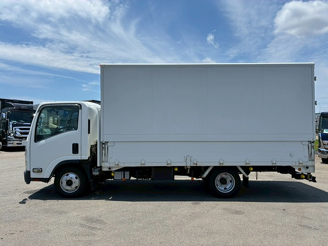 北村製作所 150馬力 5速 MT 2t 5t  パネルウイング バン 箱車|中古トラックの販売・買取・査定のアイナビ