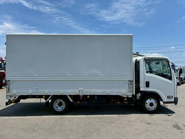 北村製作所 150馬力 5速 MT 2t 5t  パネルウイング バン 箱車|中古トラックの販売・買取・査定のアイナビ