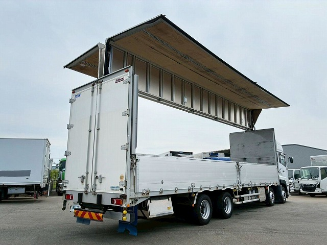 ハイルーフ 8×4 後輪エアサス 390馬力 エスコット|中古トラックの販売・買取・査定のアイナビ