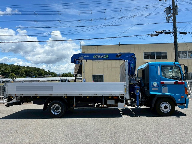 フルキャブ フックイン 5500標準幅 240馬力 6速 MT 4t 8t|中古トラックの販売・買取・査定のアイナビ