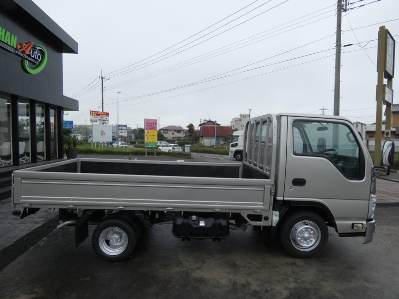 H30 1.5トン　平ボディー マニュアル 260612|中古トラックの販売・買取・査定のアイナビ