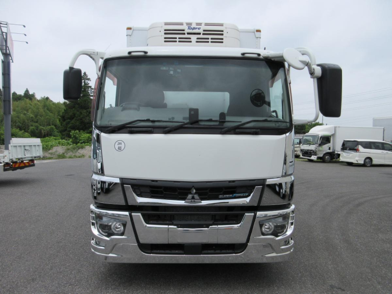 低床3軸　リヤエアサス　冷蔵冷凍車　2デフ　!!|中古トラックの販売・買取・査定のアイナビ