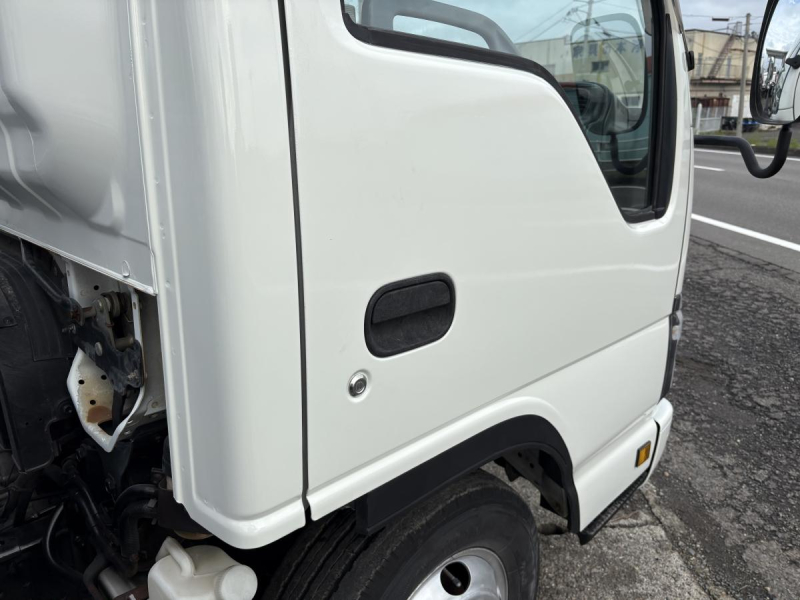 H17 エルフ　3t　3段クレーン付|中古トラックの販売・買取・査定のアイナビ