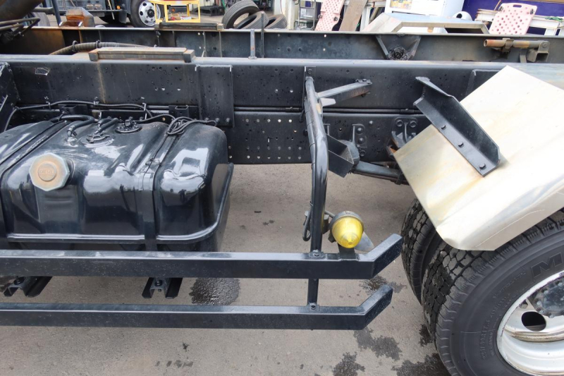 新明和製アームロール  ベッドなし　積載3900kg  CCA44-30|中古トラックの販売・買取・査定のアイナビ