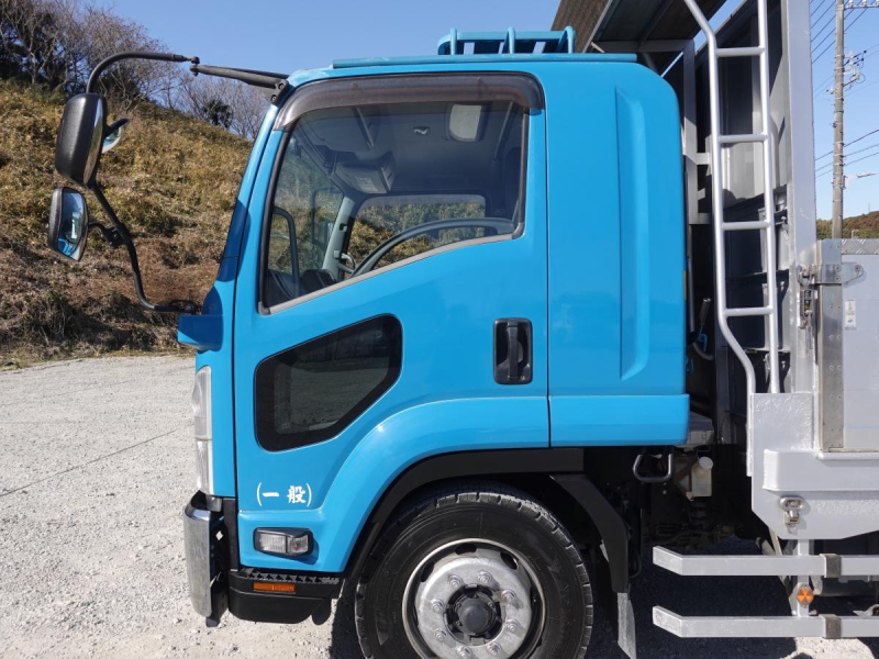 増トン積載7.8t平ボディー|中古トラックの販売・買取・査定のアイナビ