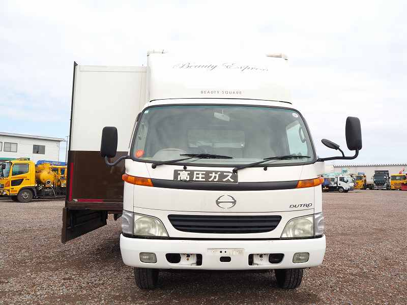 日野 デュトロ 移動福祉理美容車 拡幅スライドボディ|中古トラックの販売・買取・査定のアイナビ