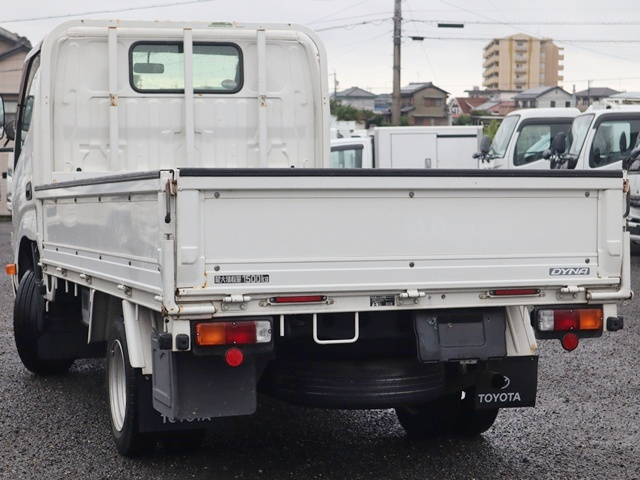 平ボディ　積載1.5t|中古トラックの販売・買取・査定のアイナビ