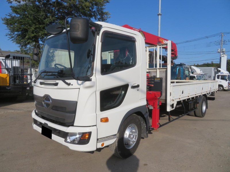 低走行 H30年 レンジャーユニック4段ラジコンクレーン走行5万|中古トラックの販売・買取・査定のアイナビ