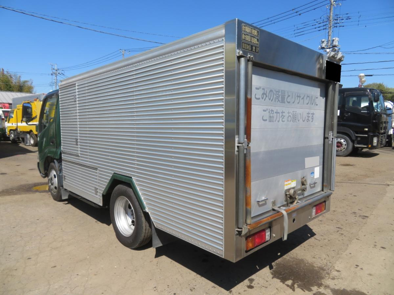 H20年デュトロ糞尿車モリタ製バキュームカー1.8KLパネル仕様|中古トラックの販売・買取・査定のアイナビ