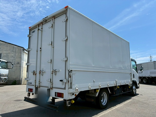 北村製作所 150馬力 5速 MT 2t 5t  パネルウイング バン 箱車|中古トラックの販売・買取・査定のアイナビ