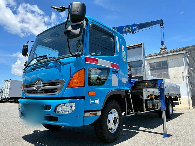 フルキャブ フックイン 5500標準幅 240馬力 6速 MT 4t 8t|中古トラックの販売・買取・査定のアイナビ