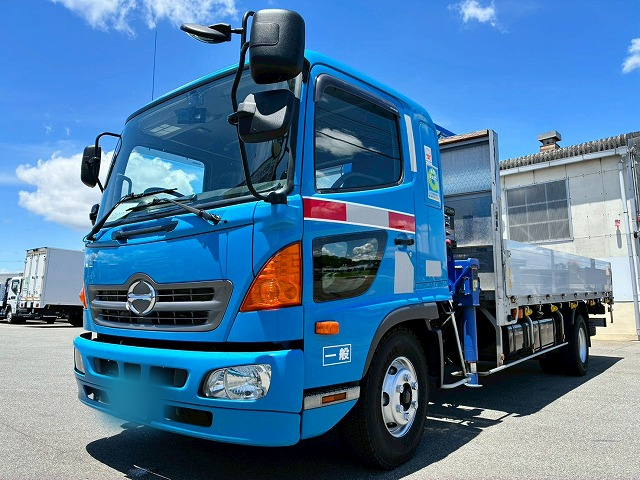 フルキャブ フックイン 5500標準幅 240馬力 6速 MT 4t 8t|中古トラックの販売・買取・査定のアイナビ