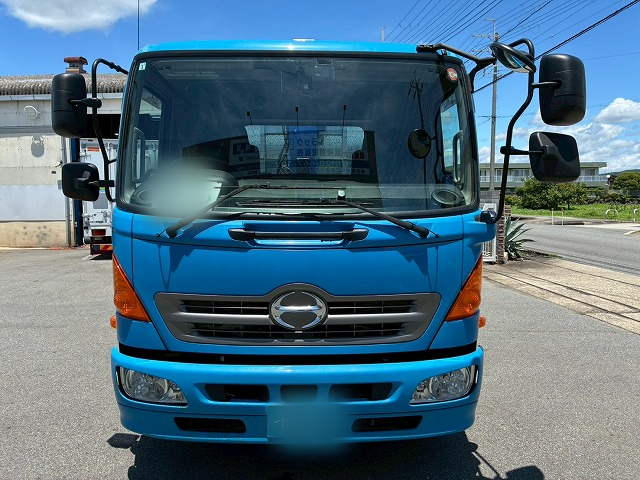 フルキャブ フックイン 5500標準幅 240馬力 6速 MT 4t 8t|中古トラックの販売・買取・査定のアイナビ