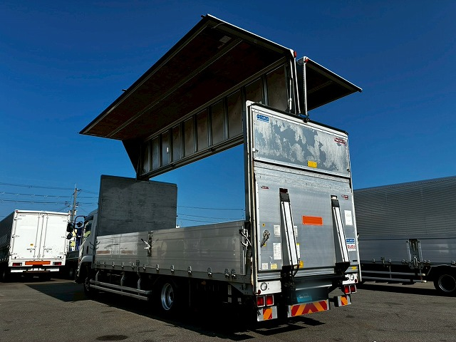 フルキャブ/ベッド付き 240馬力 6速マニュアル MT 4t 8t バン|中古トラックの販売・買取・査定のアイナビ