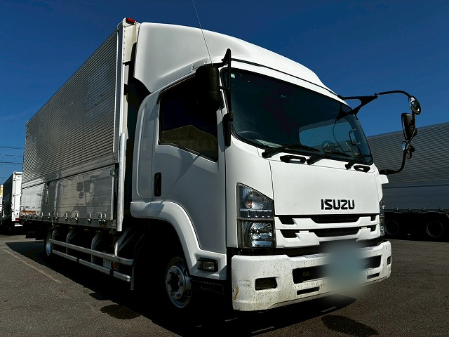 フルキャブ/ベッド付き 240馬力 6速マニュアル MT 4t 8t バン|中古トラックの販売・買取・査定のアイナビ
