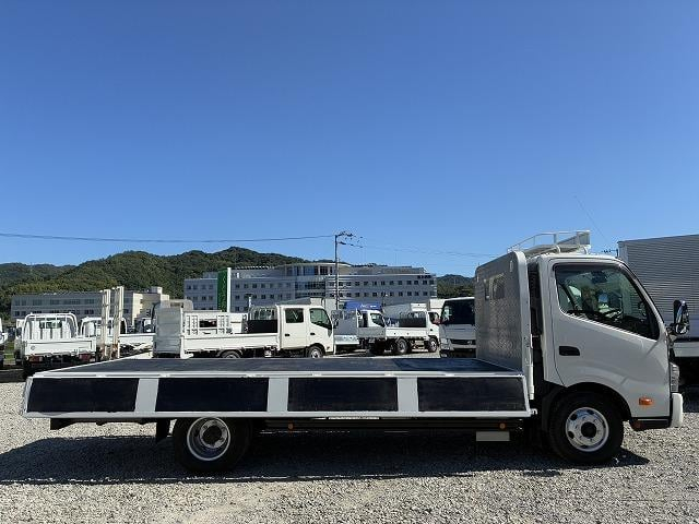 日野 平ボディ デュトロ|中古トラックの販売・買取・査定のアイナビ