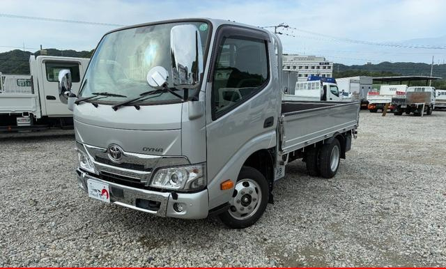 トヨタ 平ボディ|中古トラックの販売・買取・査定のアイナビ
