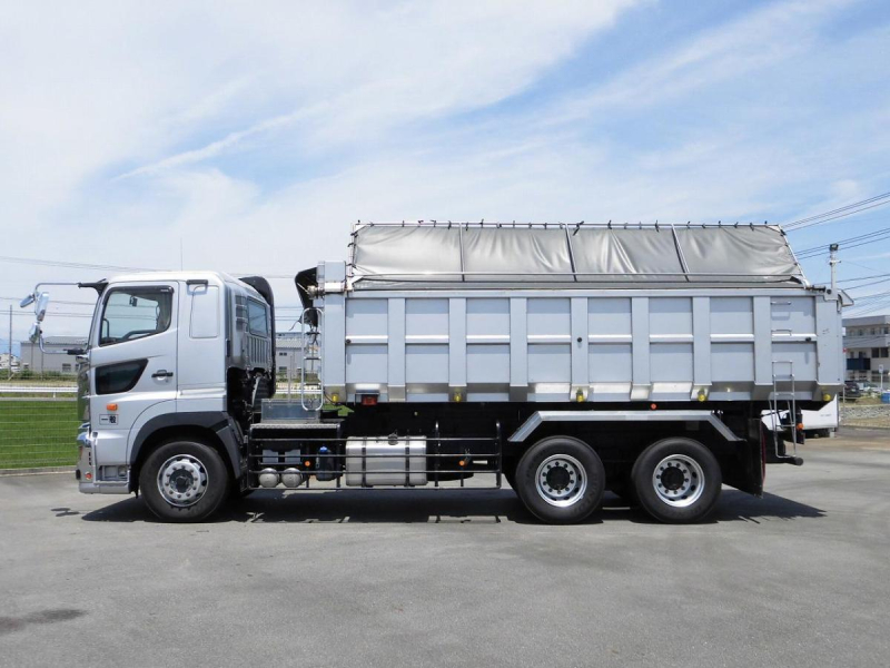 令和3年　日野   土砂禁ダンプ　15.8リューベ   GVW22t|中古トラックの販売・買取・査定のアイナビ