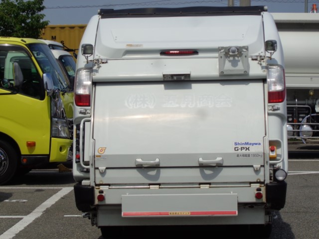 H30　キャンター　新明和製プレス式塵芥車4.3立米　積載1,950|中古トラックの販売・買取・査定のアイナビ