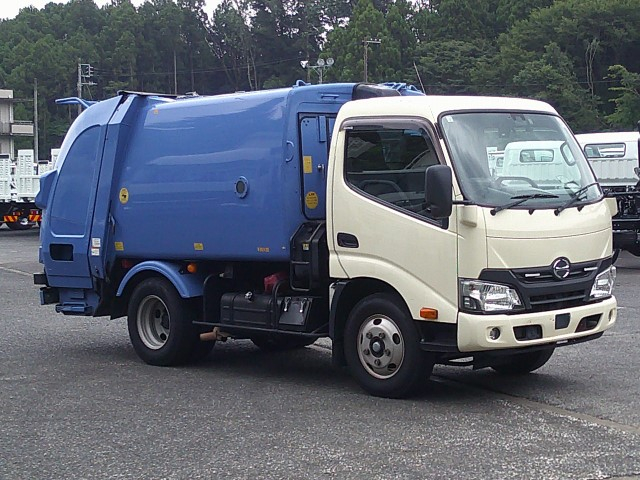 H30　日野デュトロ　プレス式塵芥車4.2立米　左スライドドア|中古トラックの販売・買取・査定のアイナビ