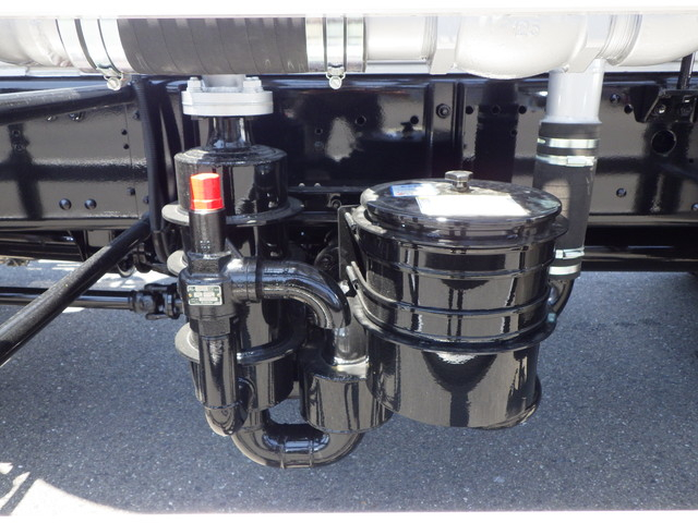 三菱 2PG-FU84GZ 粉粒体運搬車 3槽式 JP 10t超|中古トラックの販売・買取・査定のアイナビ