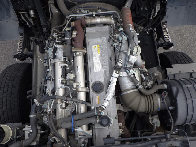 イスズ 2KG-EXD52CD Sヘッド 10t超 第5輪荷重11.5t PTO|中古トラックの販売・買取・査定のアイナビ