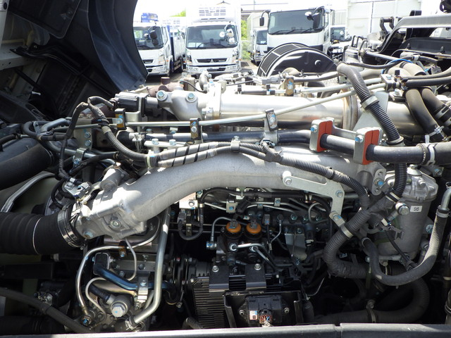 イスズ 2KG-EXD52CD Sヘッド 10t超 第5輪荷重11.5t PTO|中古トラックの販売・買取・査定のアイナビ
