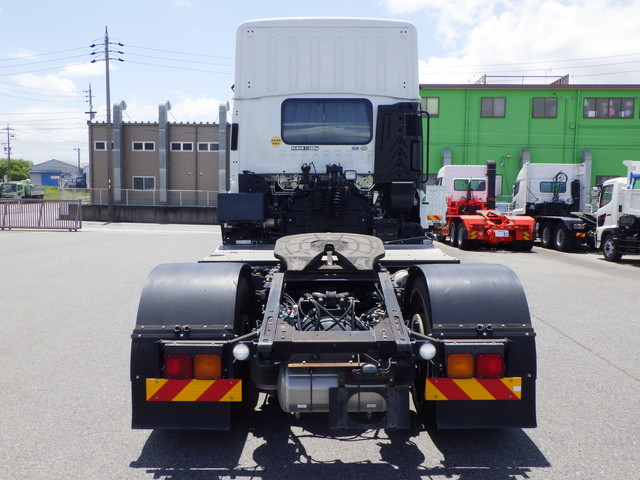 イスズ 2KG-EXD52CD Sヘッド 10t超 第5輪荷重11.5t PTO|中古トラックの販売・買取・査定のアイナビ