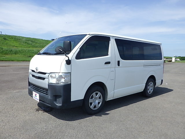 トヨタ平成30年式☆ハイエースバン☆一時抹消走行5万キロ台|中古トラックの販売・買取・査定のアイナビ