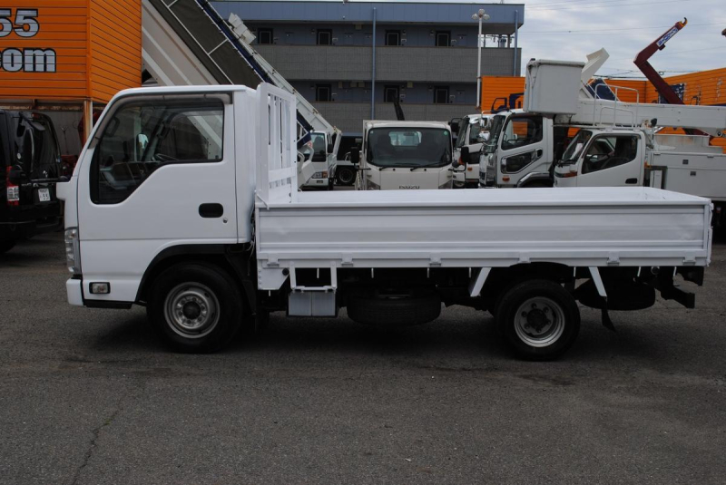 H23　タイタン　平ボディ　積載1.5t|中古トラックの販売・買取・査定のアイナビ