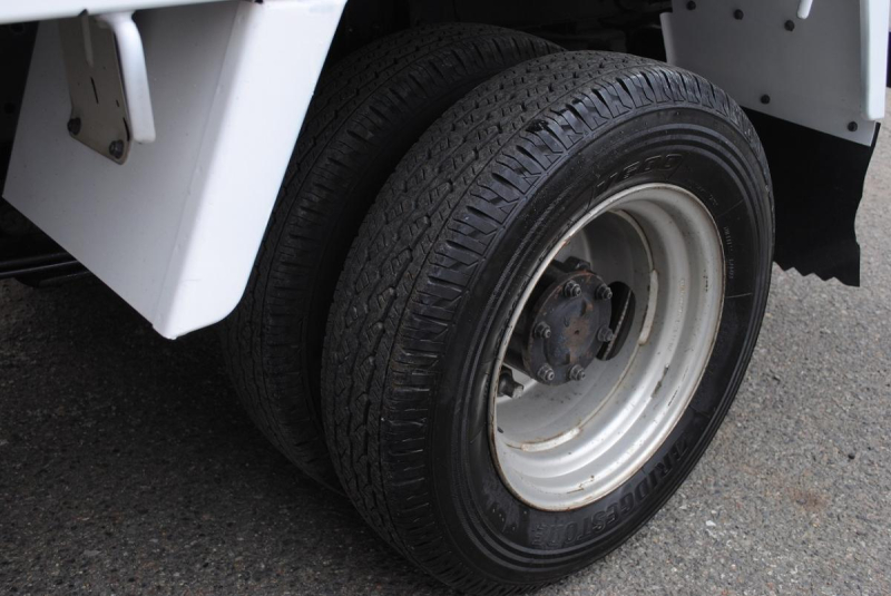H23　タイタン　平ボディ　積載1.5t|中古トラックの販売・買取・査定のアイナビ