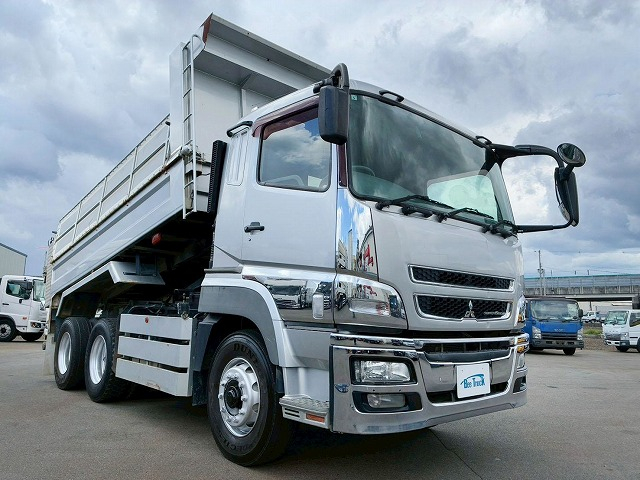 車検付 6×4 3軸2デフ 新明和工業 510 220 380馬力 7速MT|中古トラックの販売・買取・査定のアイナビ
