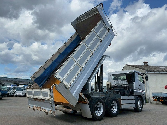 車検付 6×4 3軸2デフ 新明和工業 510 220 380馬力 7速MT|中古トラックの販売・買取・査定のアイナビ