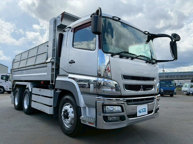 車検付 6×4 3軸2デフ 新明和工業 510 220 380馬力 7速MT|中古トラックの販売・買取・査定のアイナビ