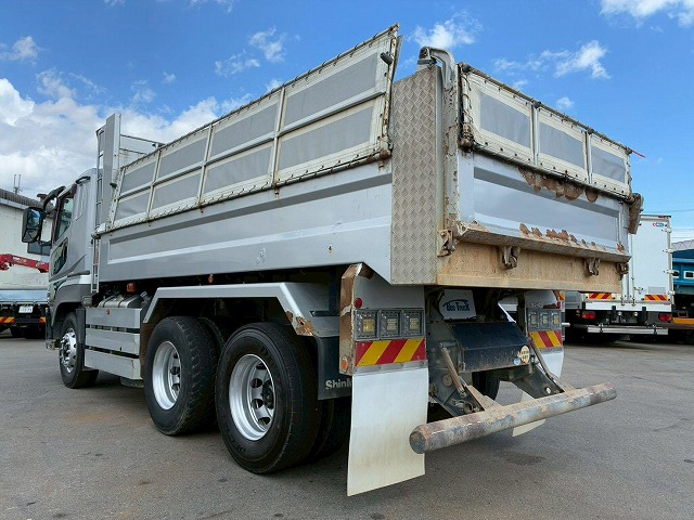 車検付 6×4 3軸2デフ 新明和工業 510 220 380馬力 7速MT|中古トラックの販売・買取・査定のアイナビ