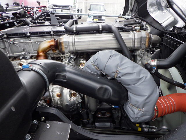 三菱 2PG-FU85VZ 冷凍車 10t超 サブエンジン ジョロダーレール|中古トラックの販売・買取・査定のアイナビ