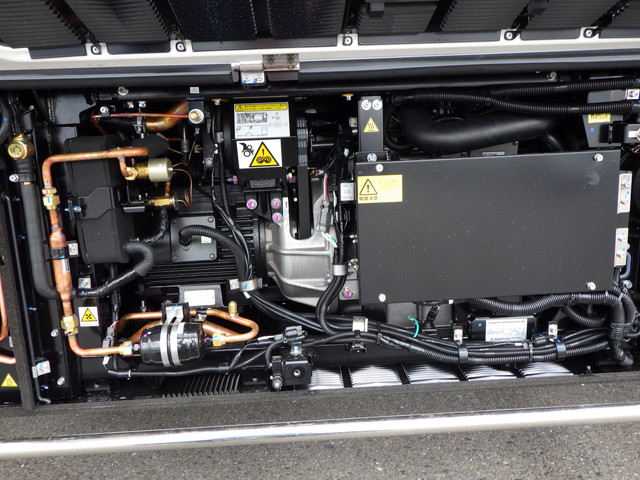 三菱 2PG-FU85VZ 冷凍車 10t超 サブエンジン ジョロダーレール|中古トラックの販売・買取・査定のアイナビ