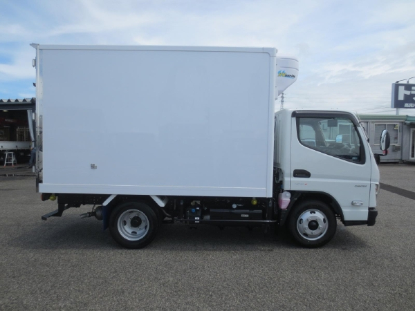 三菱キャンター低温冷蔵冷凍車|中古トラックの販売・買取・査定のアイナビ