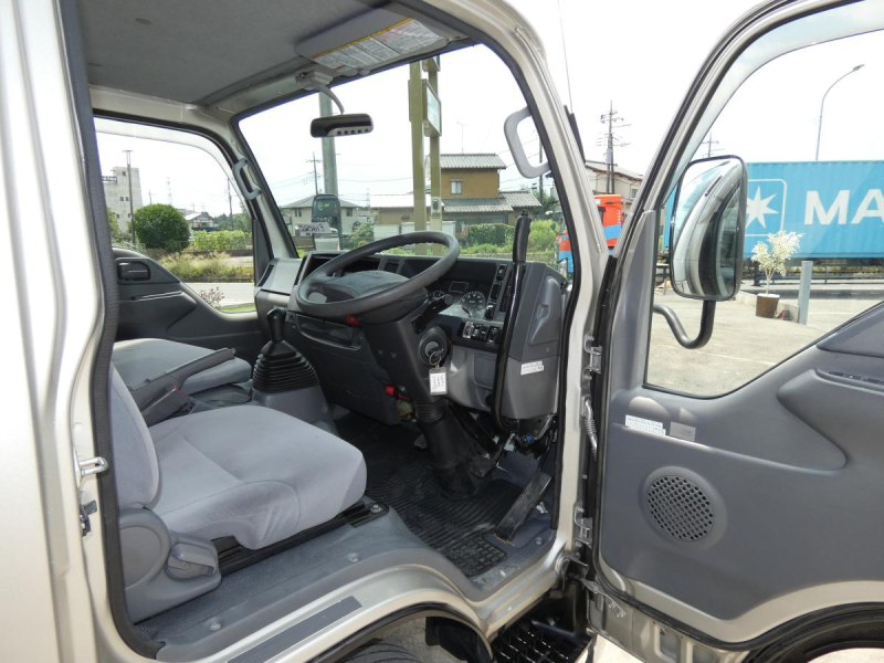 H27　2トンマニュアル　ダンプ　全低床ダンプ　260613|中古トラックの販売・買取・査定のアイナビ