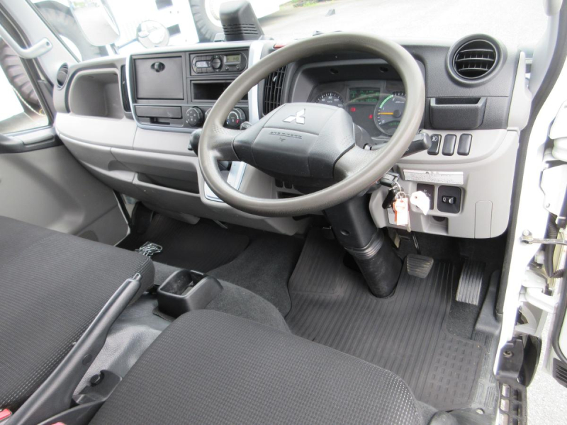 AT　4WD　平ボデー　積載1.5トン　!!|中古トラックの販売・買取・査定のアイナビ