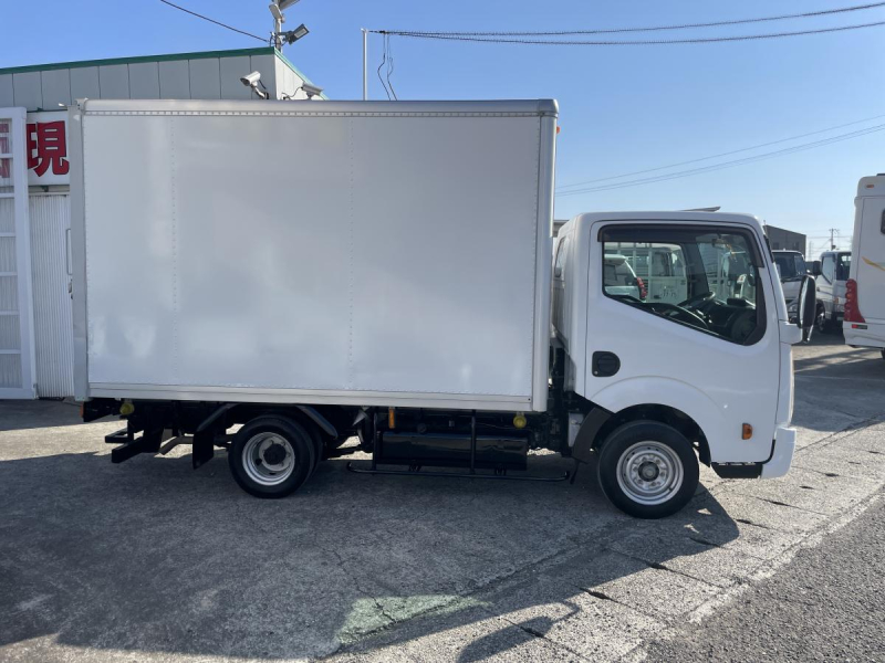 H22 アトラス　パネルバン　1.3t|中古トラックの販売・買取・査定のアイナビ