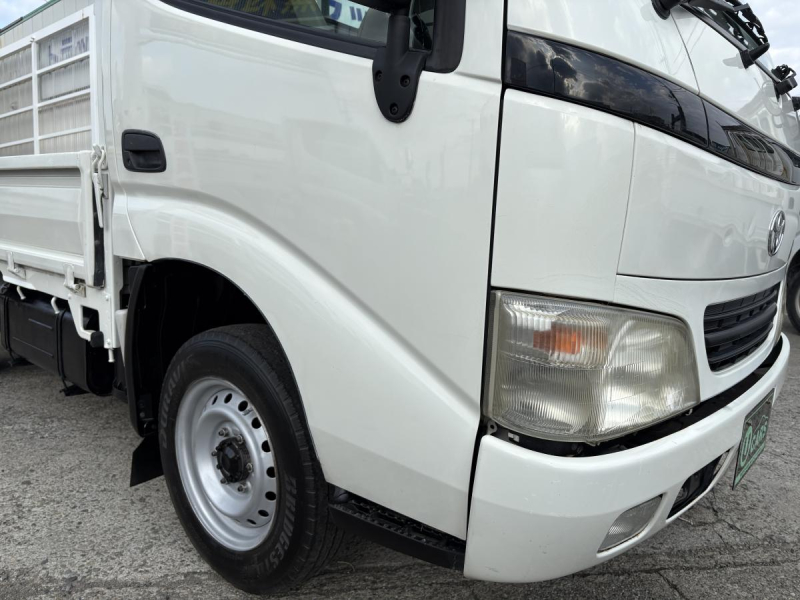 H16 トヨエース　平ボディ　1.25t|中古トラックの販売・買取・査定のアイナビ