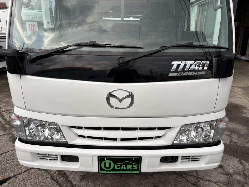 H22 タイタンダッシュ　1.3t　平ボディ　垂直パワーゲート|中古トラックの販売・買取・査定のアイナビ