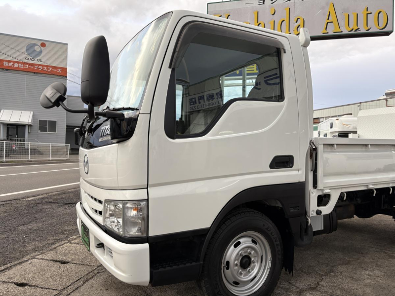 H22 タイタンダッシュ　1.3t　平ボディ　垂直パワーゲート|中古トラックの販売・買取・査定のアイナビ