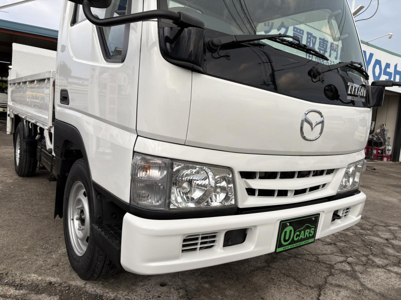 H22 タイタンダッシュ　1.3t　平ボディ　垂直パワーゲート|中古トラックの販売・買取・査定のアイナビ