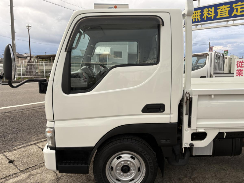 H22 タイタンダッシュ　1.3t　平ボディ　垂直パワーゲート|中古トラックの販売・買取・査定のアイナビ