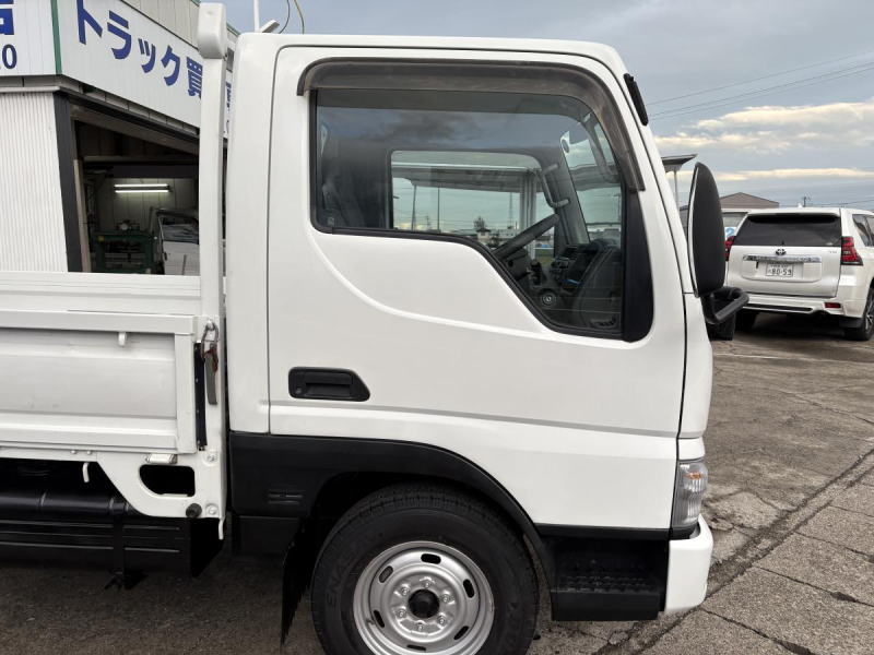 H22 タイタンダッシュ　1.3t　平ボディ　垂直パワーゲート|中古トラックの販売・買取・査定のアイナビ