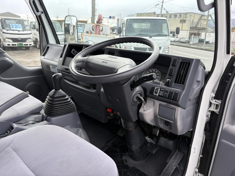 H27　タイタン　Wキャブ　4WD|中古トラックの販売・買取・査定のアイナビ